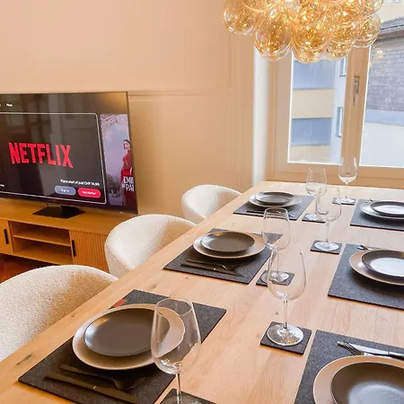 West Center 4 Bed Free Parking Wifi Daire *